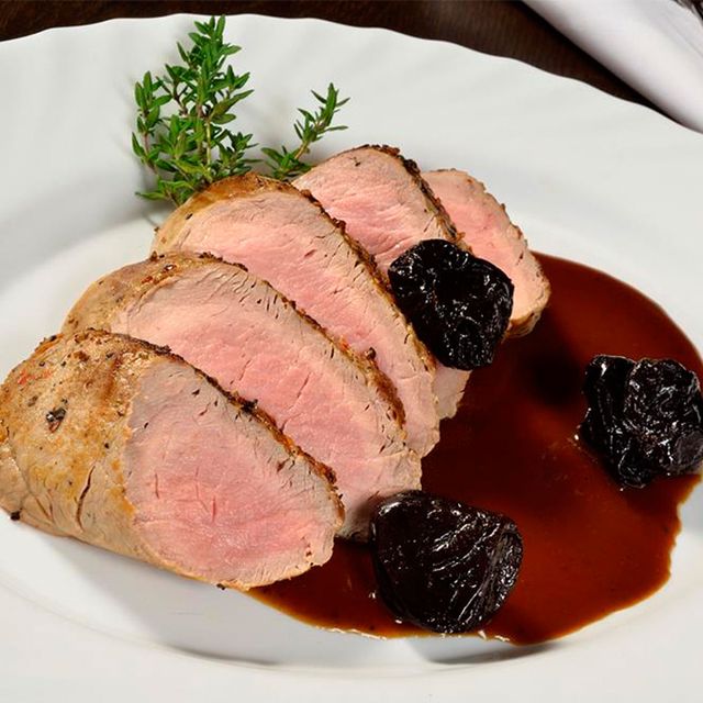 Schweinebraten mit Backpflaumensauce